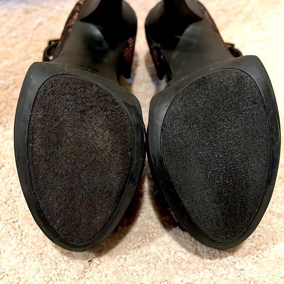 Sexy Chinese Laundry pink/black satin lined with a black lace overlay stilettos! - Picture 7 of 13